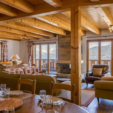 Coucou Luxury 10 Pax With Incredible Views And Garage シャレー